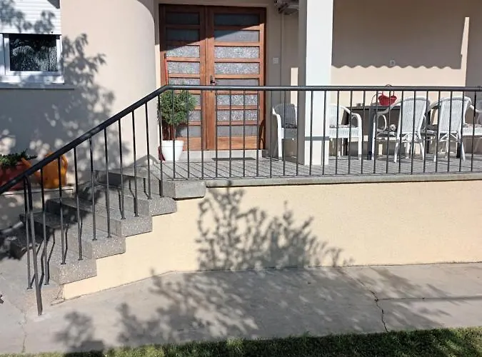 House - Sarah شقة